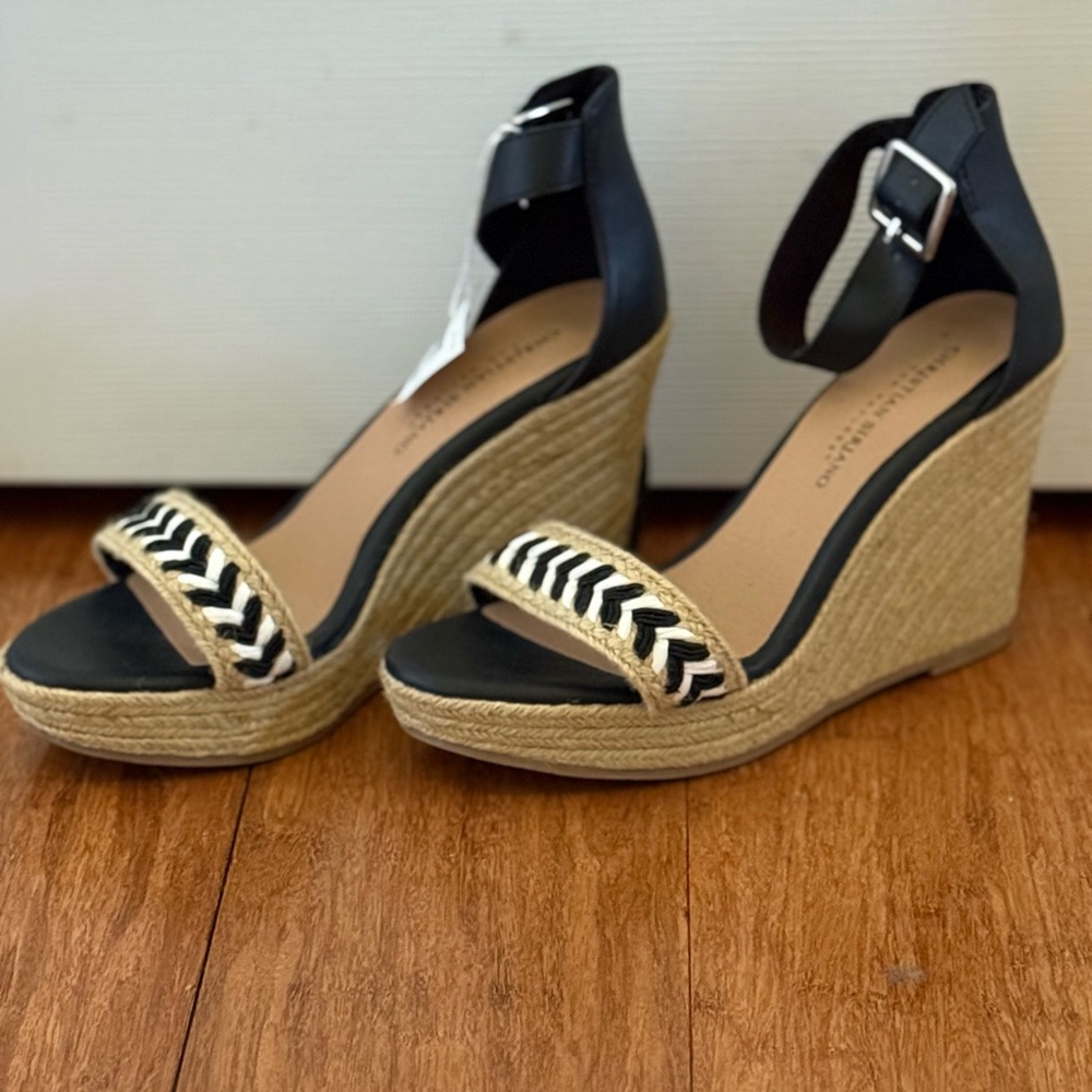 Christian Siriano Black and Tan Wedge Sandals